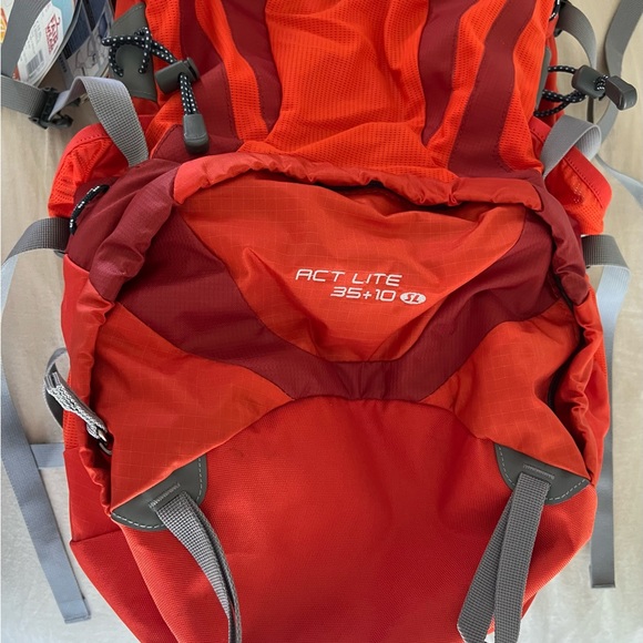 Deuter ACT LITE 35+10 SL Papaya-Lava #9503 (NWT)